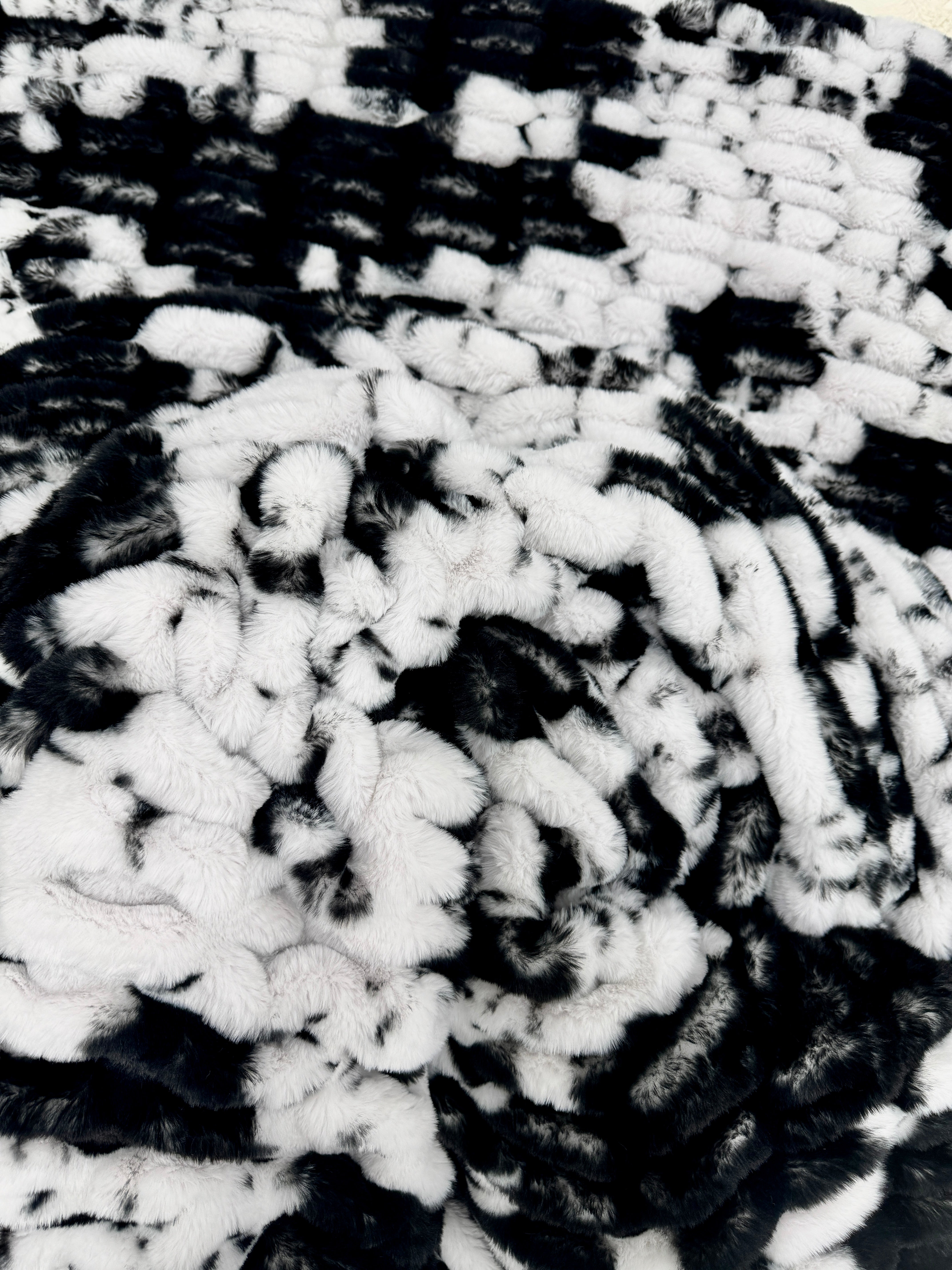 Milan Pony Bessie Minky Blanket