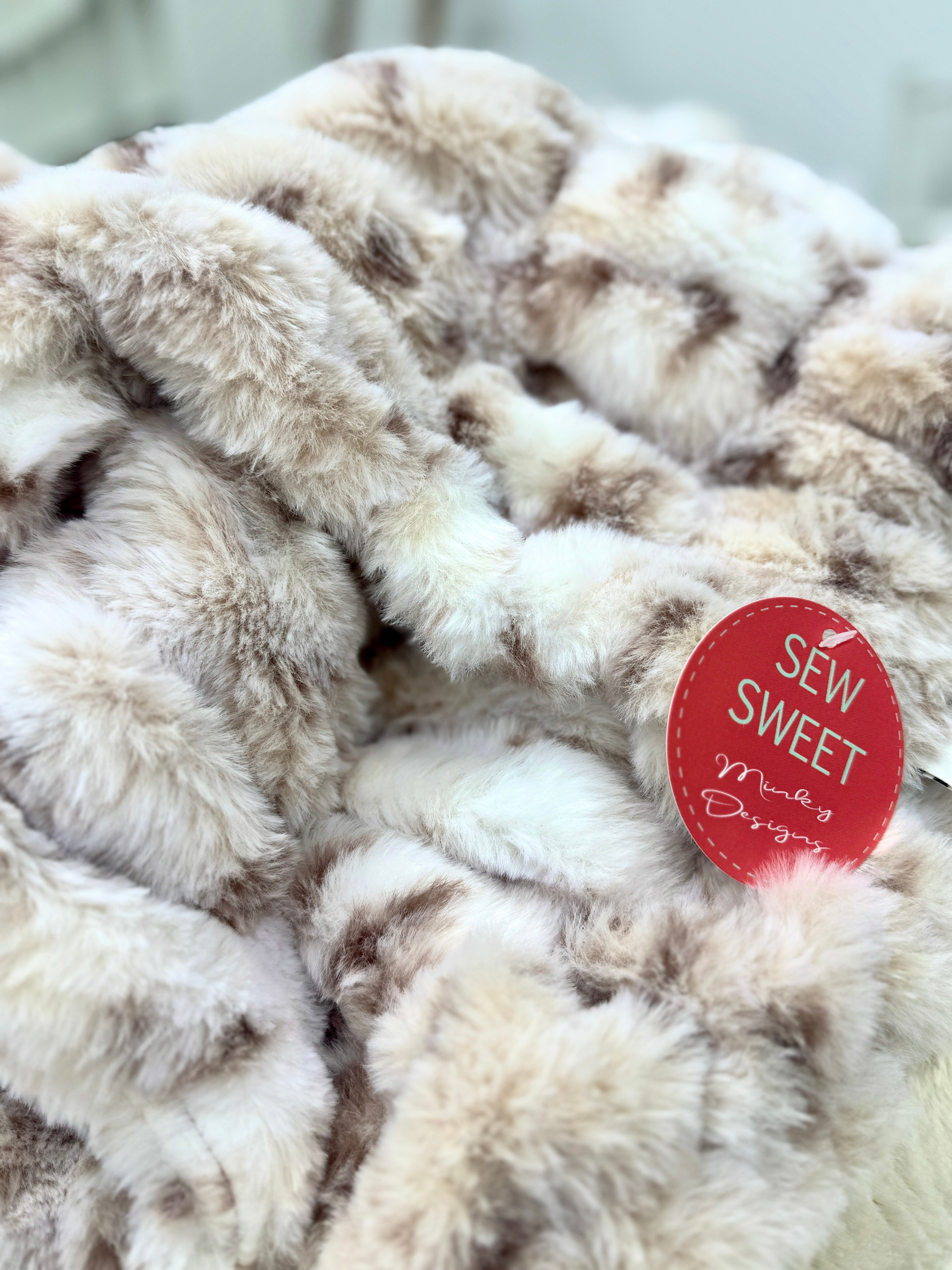 Milan Lynx Natural/Taupe Minky Blanket