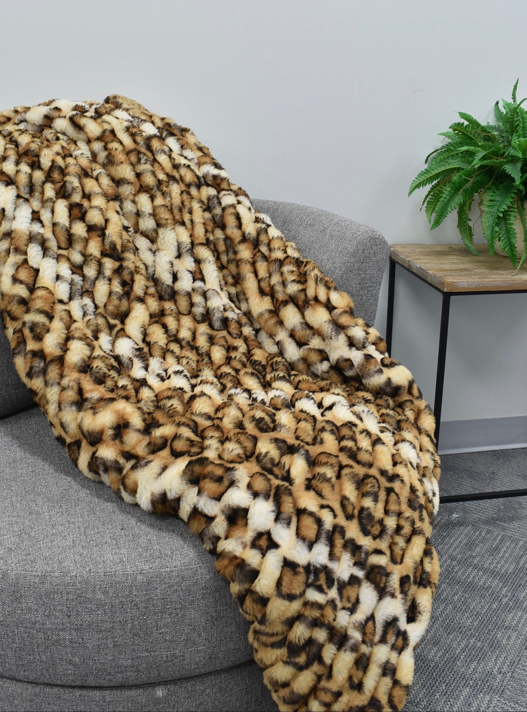 Milan Bobcat Camel / Black Minky Blanket