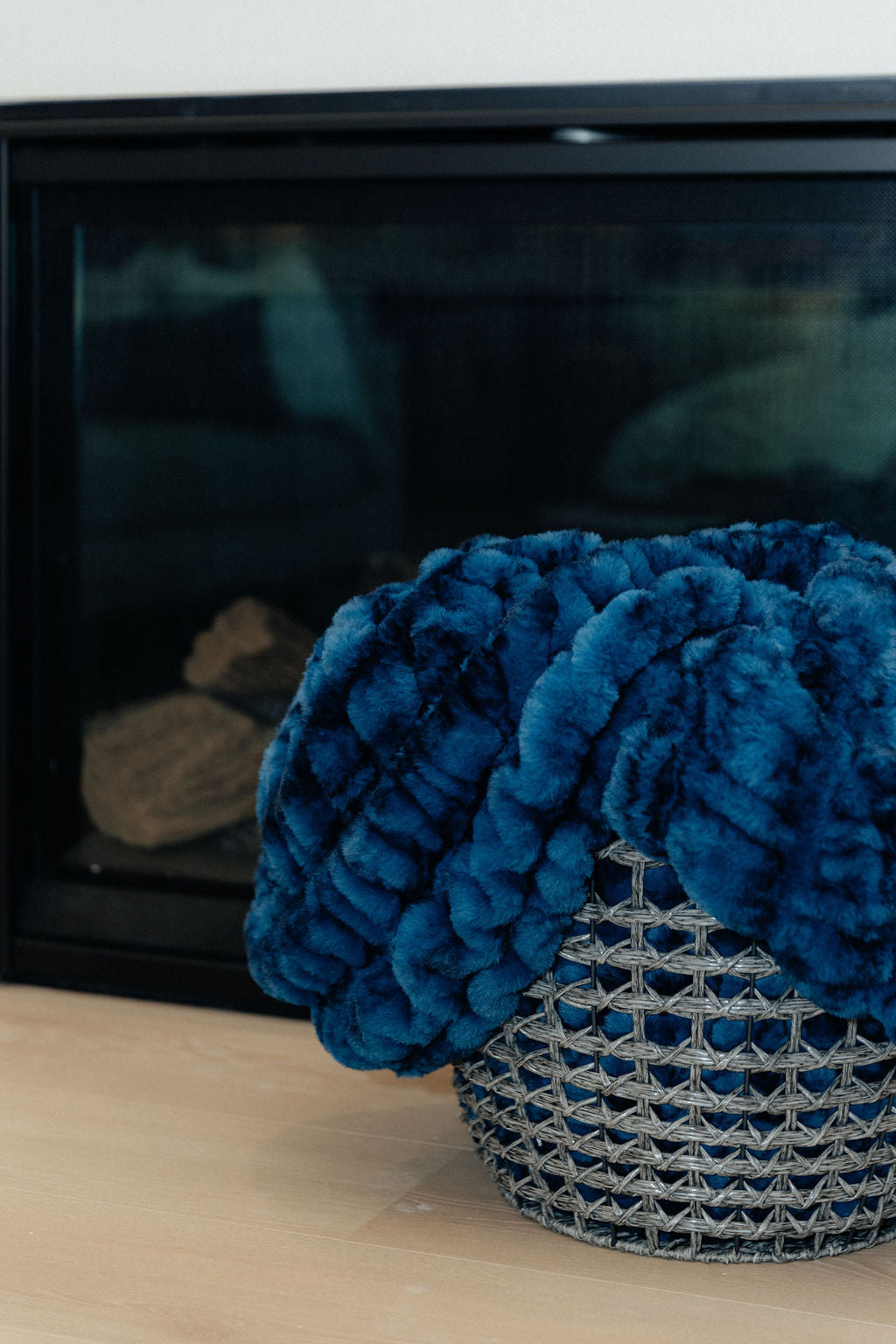 Milan Enzo Dark Sea Minky Blanket