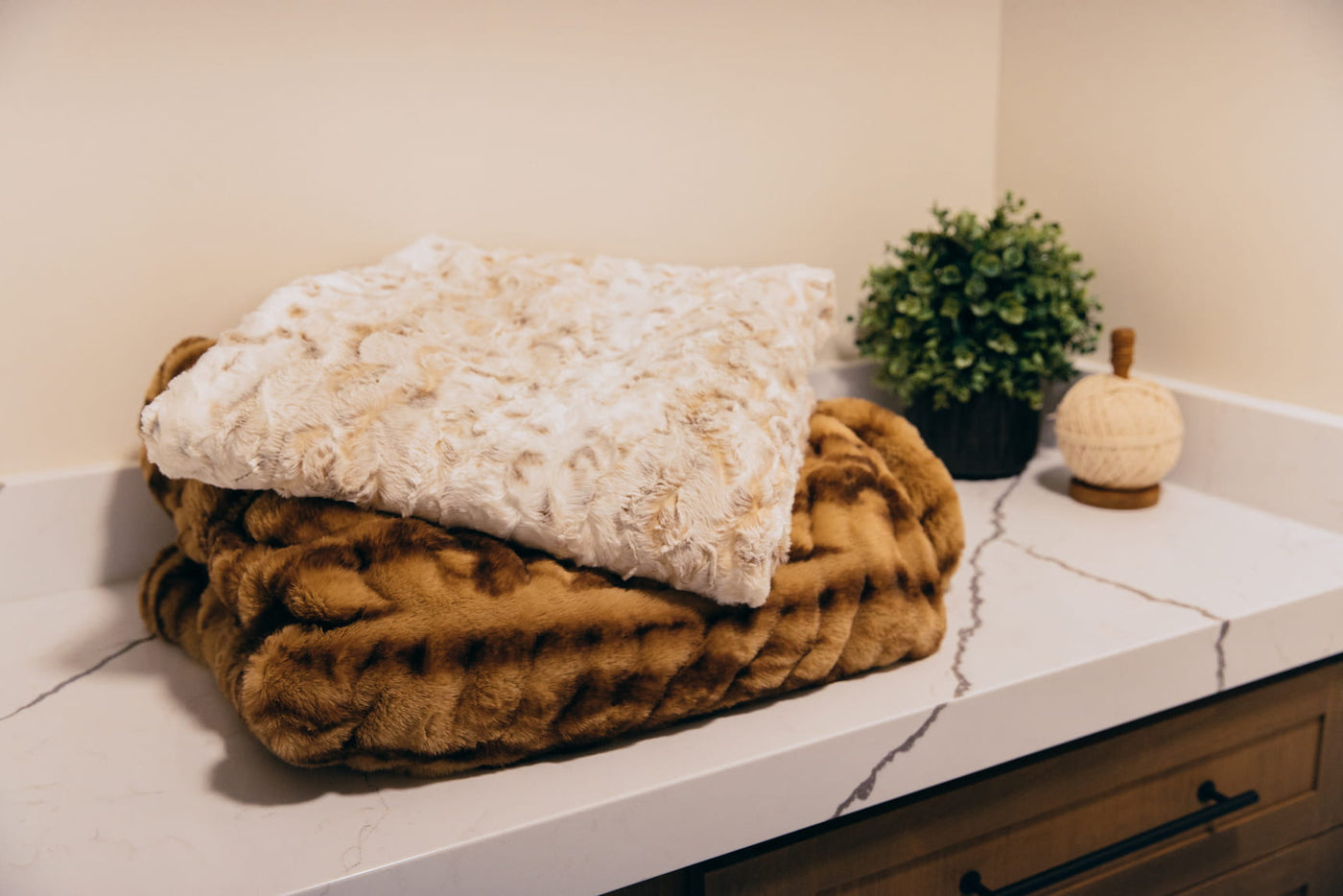 The Ultimate Gift Guide: Why Minky Blankets Make the Perfect Holiday Present - Sew Sweet Minky Designs