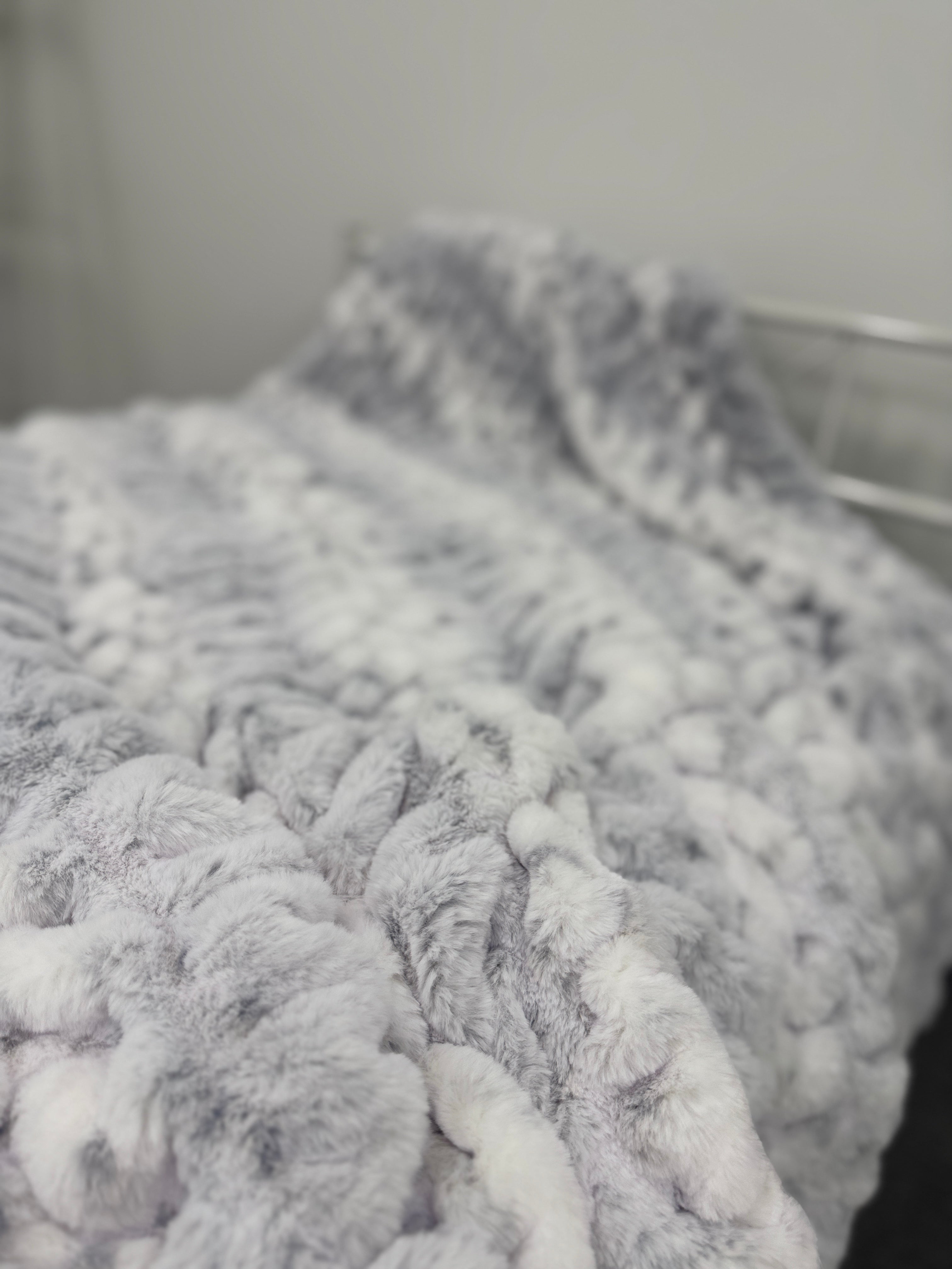 Milan Lynx Silver