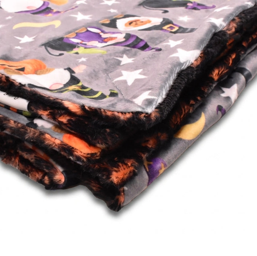 Halloween Gnomes / Frosted Spooky Molten - Adult Embrace