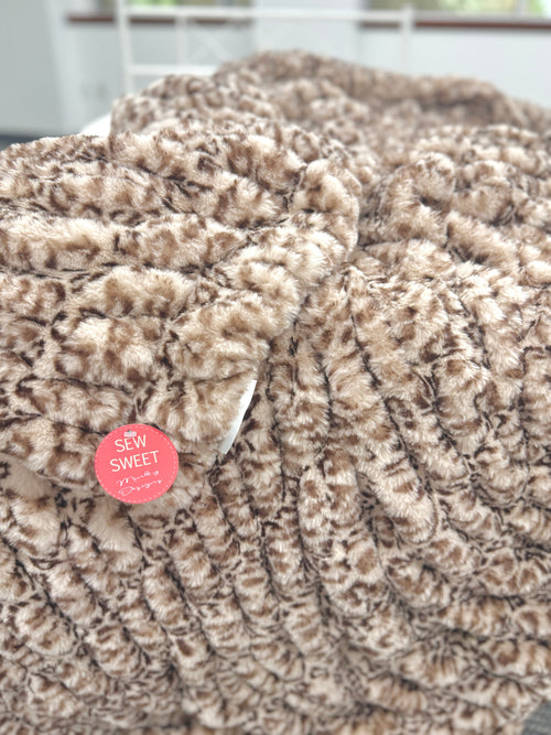 Milan Maple Glaze Cheetah Minky Blanket