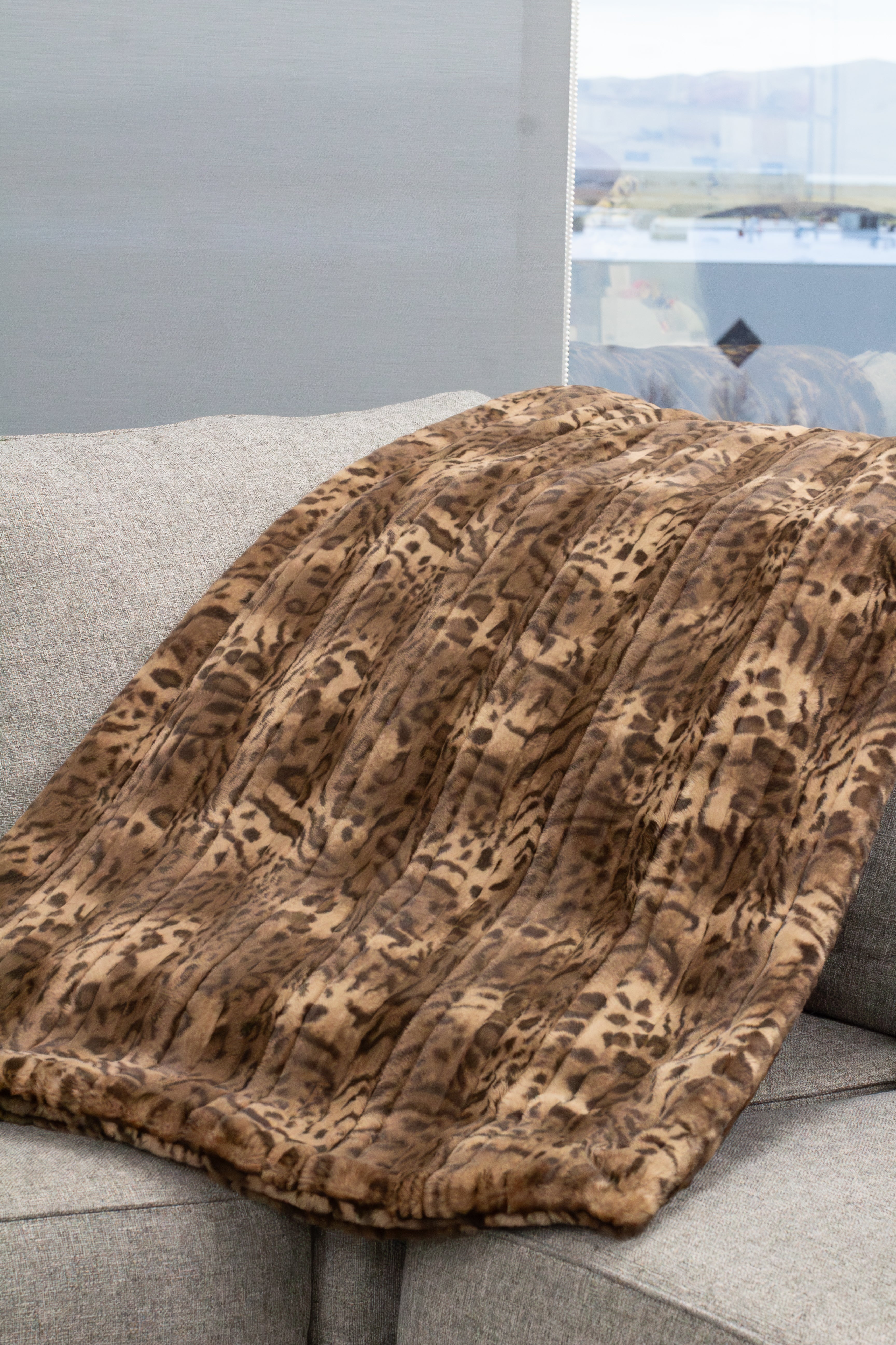 Vienna Bengal Pecan Minky Blanket