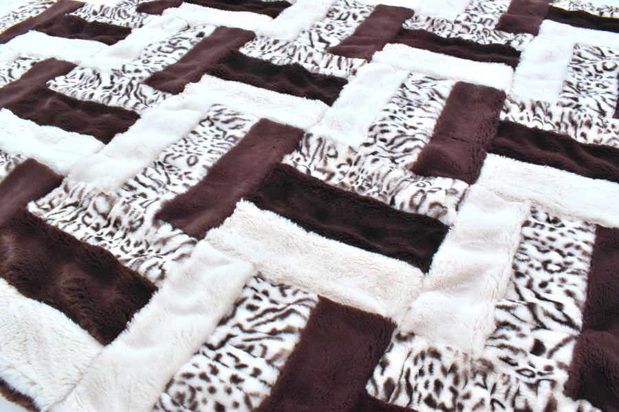 Vienna Bengal & Powderpuff Rum Raisin Timeless Patchwork