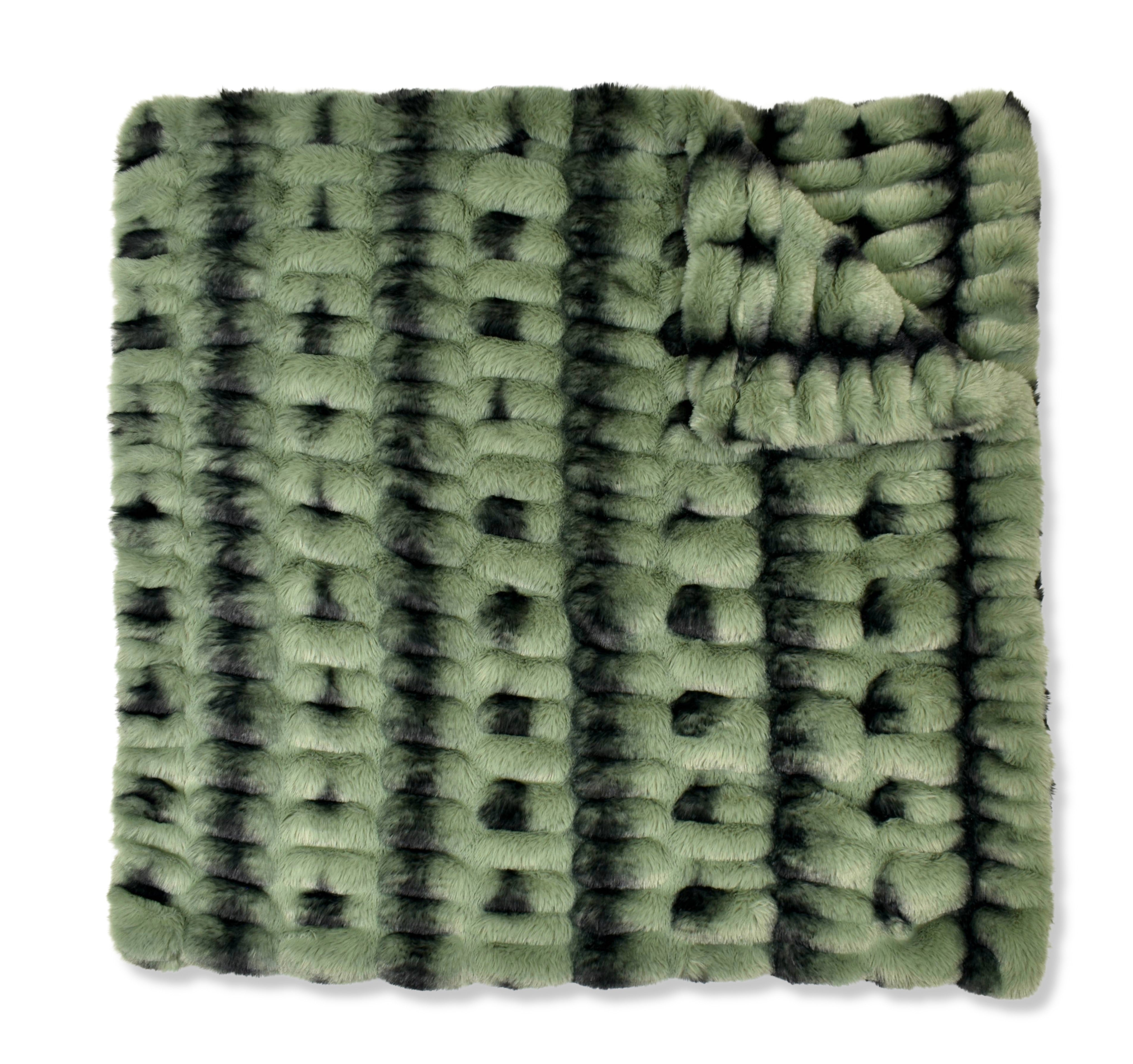 Milan Luca Ivy Minky Blanket