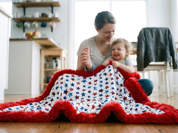 American Dream & Dreamy Red - Throw Snuggler